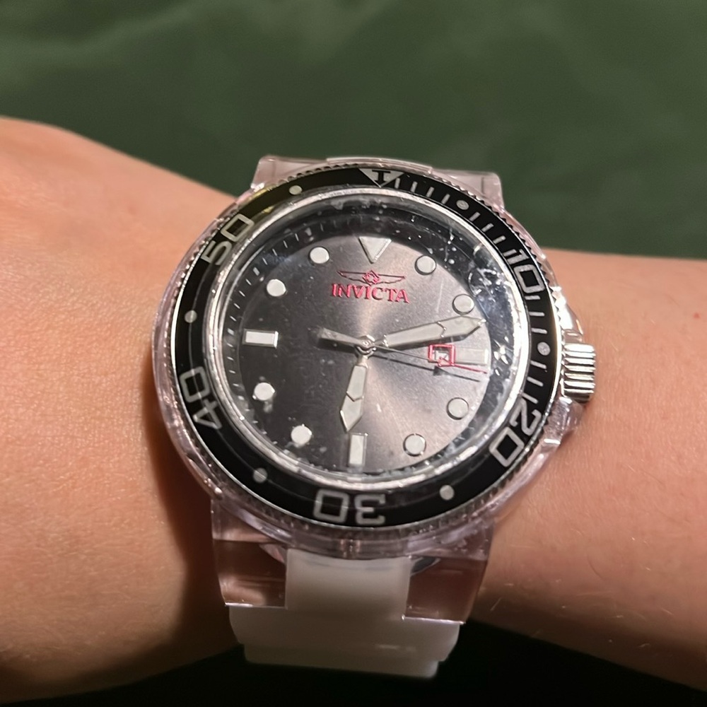 Invicta 32333 brand new
